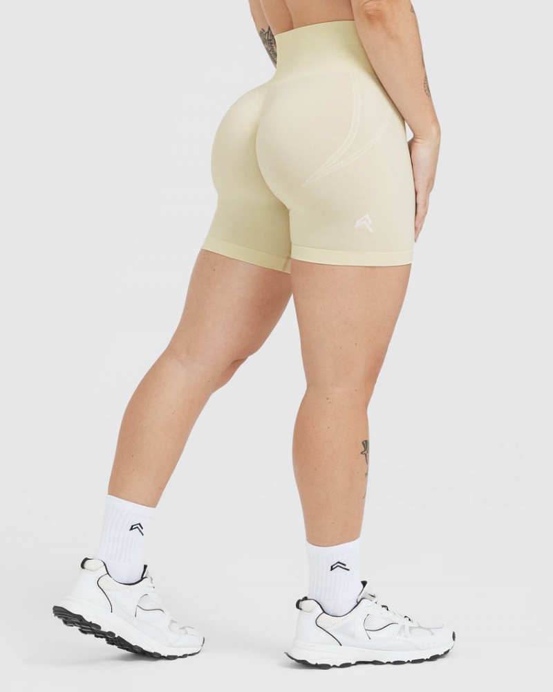 Oner Active Effortless Seamless Korte Broek Lichtgeel | VQA-354697